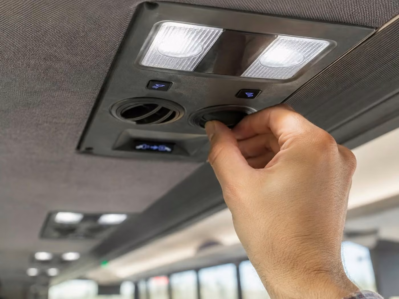 ames 25 passenger minibus air conditioning