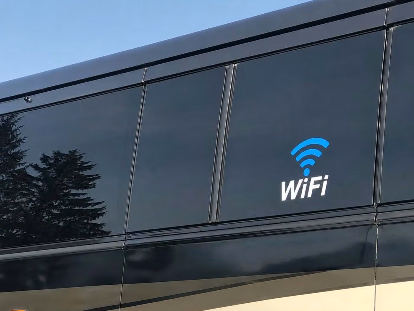 ames 25 passenger minibus wifi