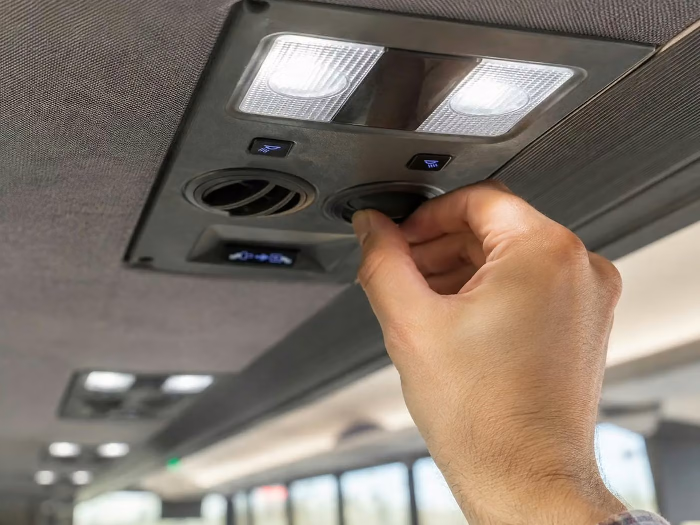 ames 35 passenger minibus air conditioning
