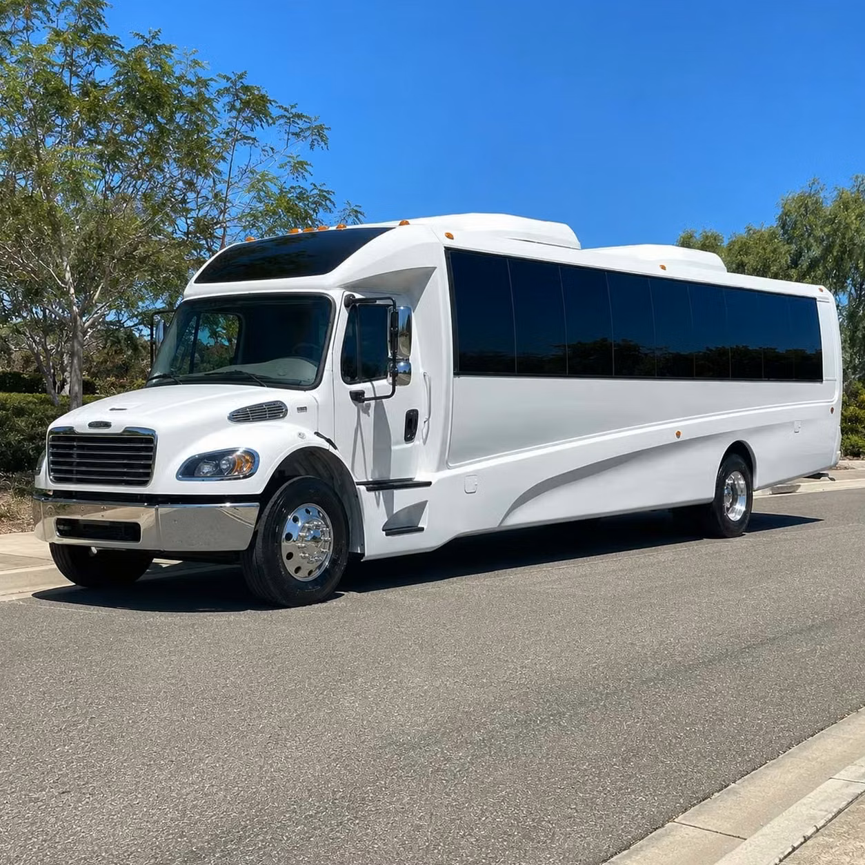 ames 35 passenger minibus rental