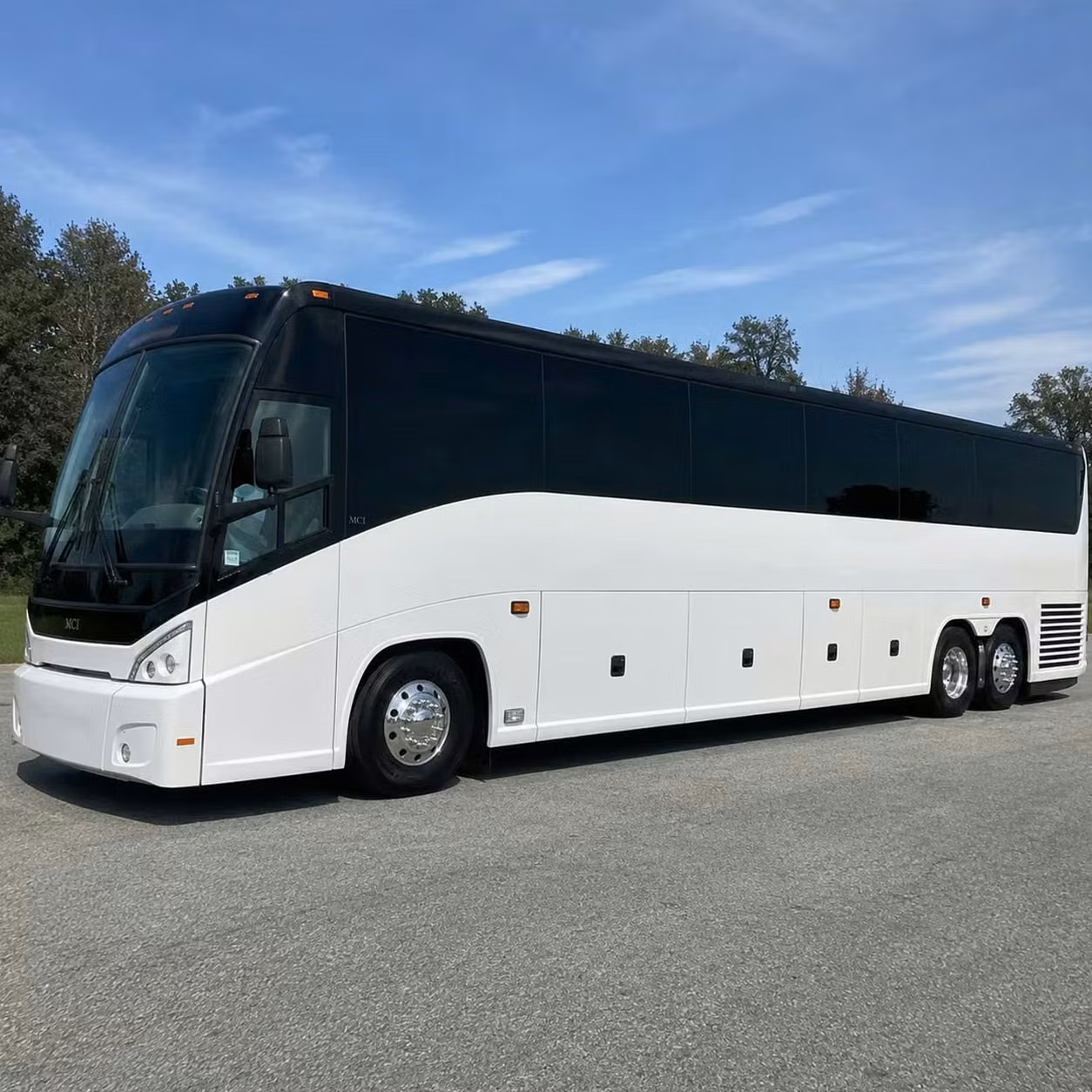 ames airport shuttles at des moines international airport dsm